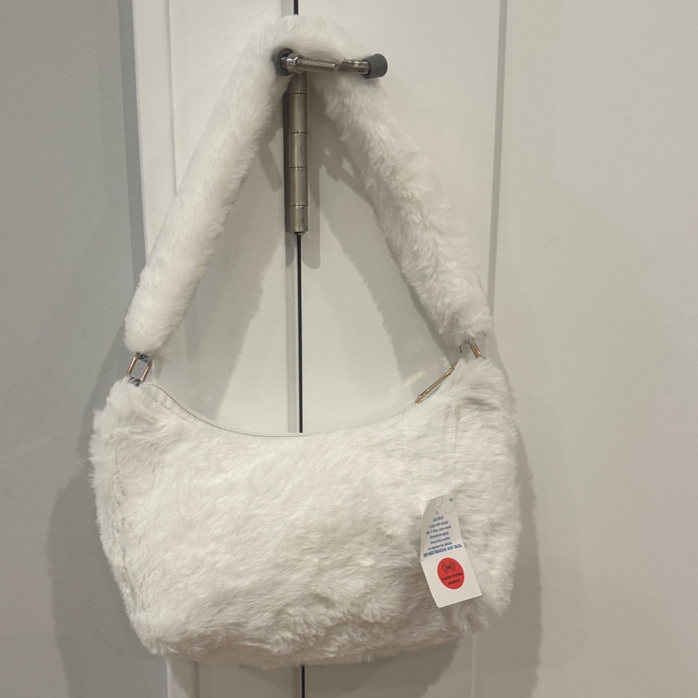 Luxurious White Faux Fur Shoulder Bag